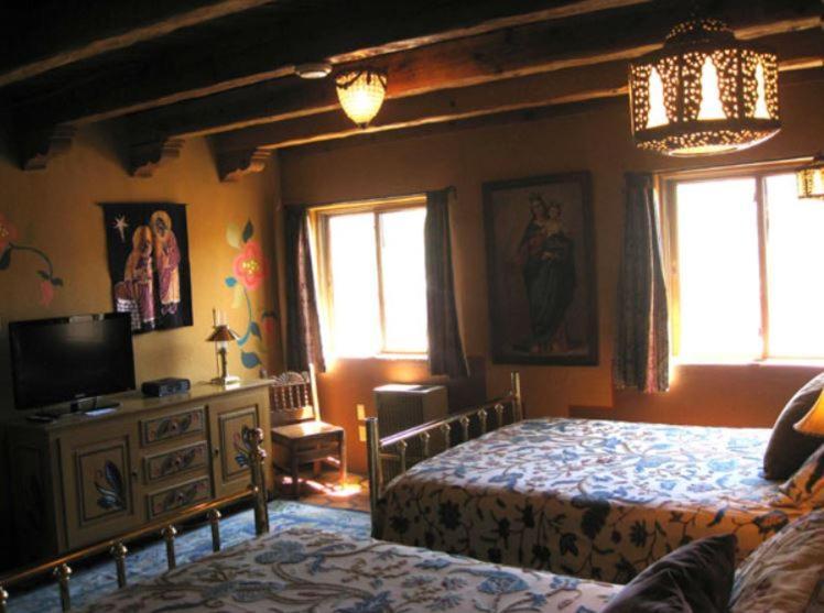 La Dona Luz Inn An Historic B&B Taos Eksteriør bilde