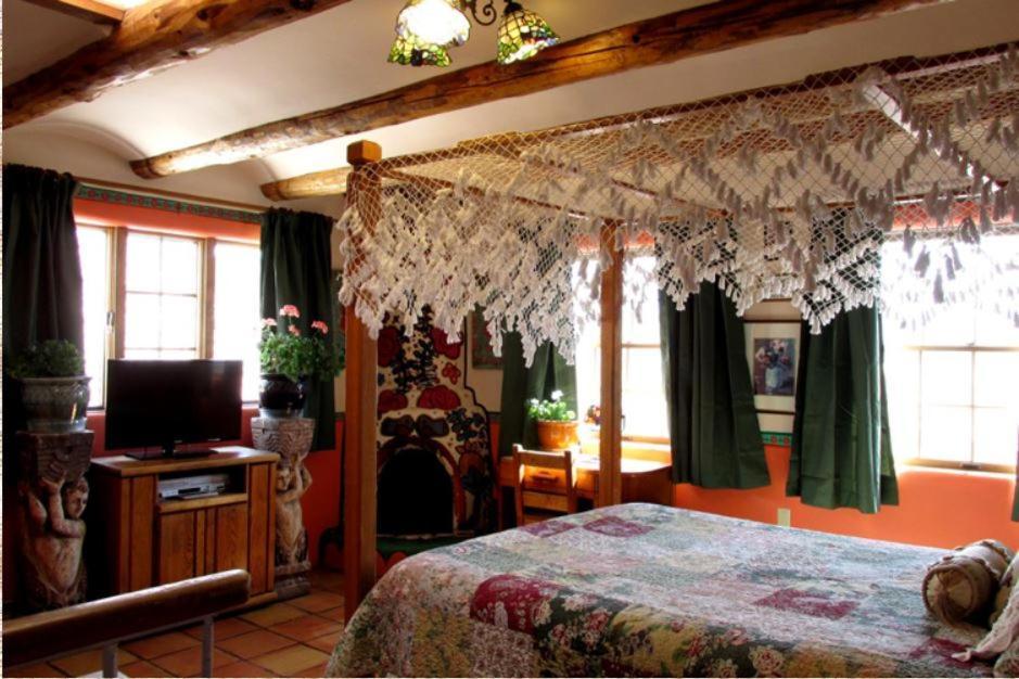 La Dona Luz Inn An Historic B&B Taos Eksteriør bilde